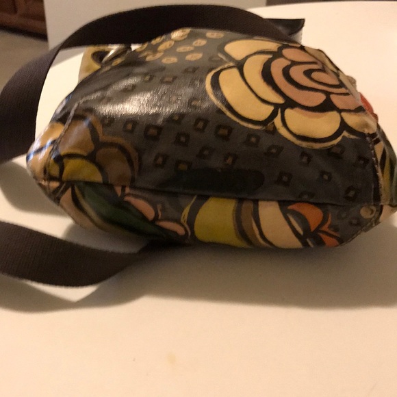 Fossil Key-Per Crossbody - Picture 4 of 8